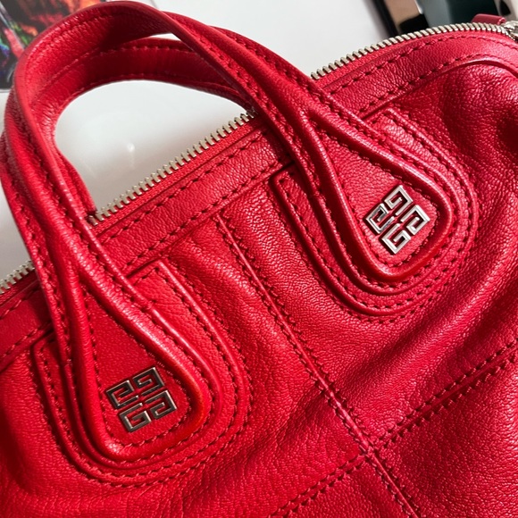 Vintage Authentic Givency small crossbody - Picture 3 of 15